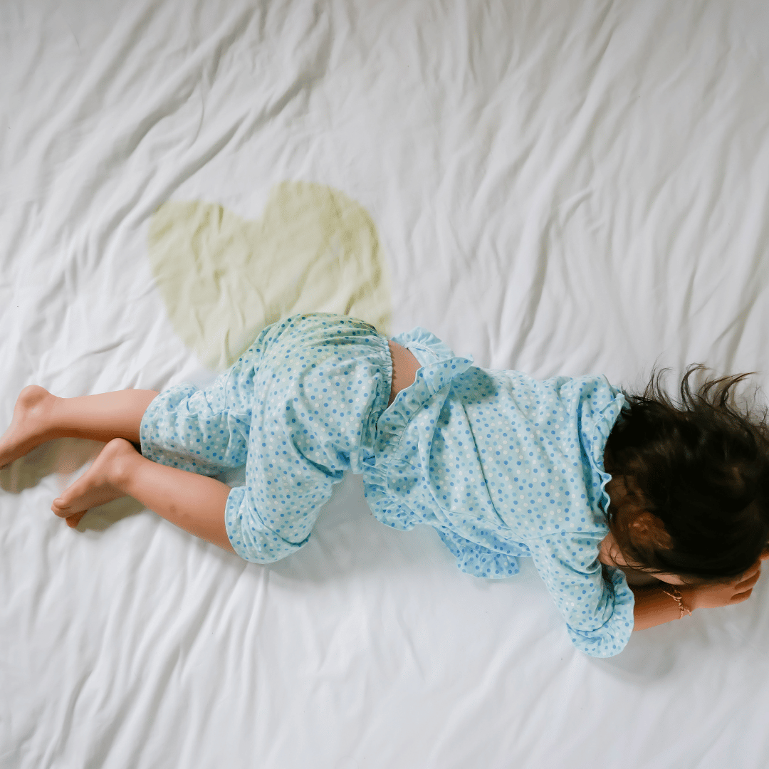 Bau Ompol Membandel? Begini Cara Hilangkan Bau di Kasur!