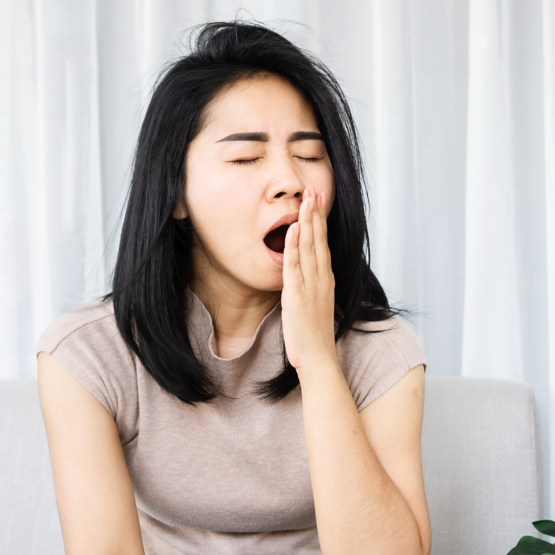 Sering Ngantuk Usai Makan? Waspadai Penyebab Medisnya!